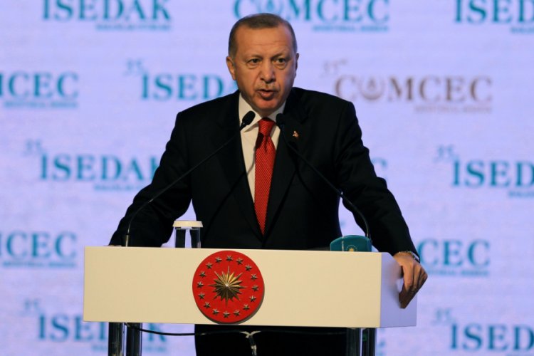 Cumhurbaşkanı Erdoğan'dan Arnavutluk &ccedil;ağrısı