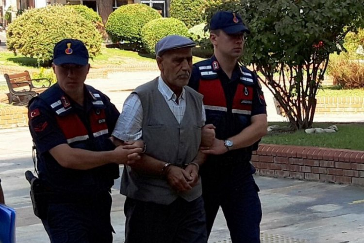 Oğluna 'Sen hala &ouml;lmedin mi' diyerek bir el daha ateş etmiş