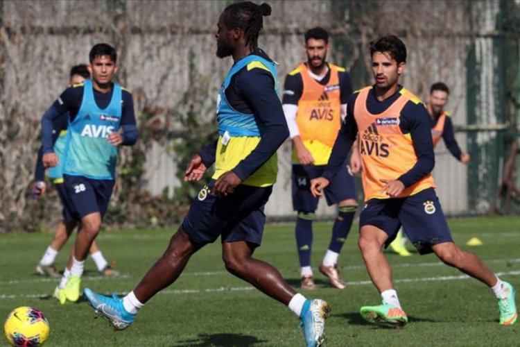 Fenerbah&ccedil;e'de G&ouml;ztepe ma&ccedil;ının hazırlıkları s&uuml;r&uuml;yor