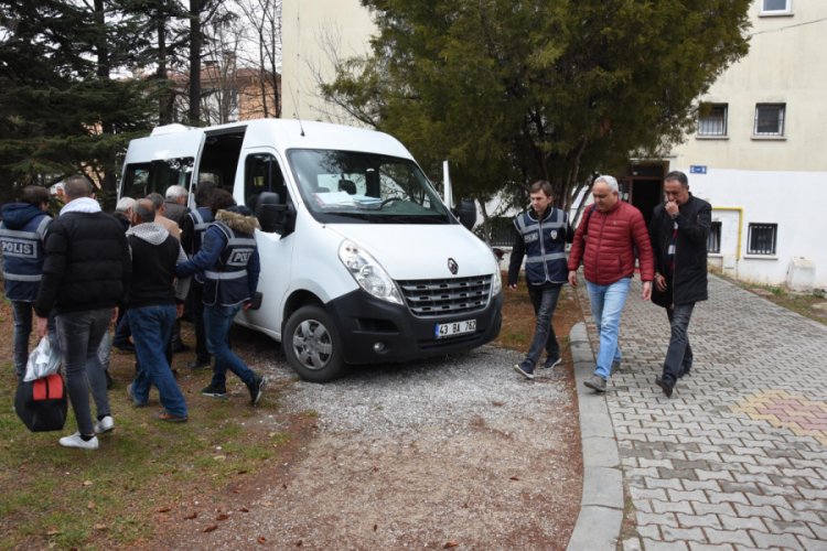 K&uuml;tahya'da aranan ş&uuml;phelilere şafak operasyonu