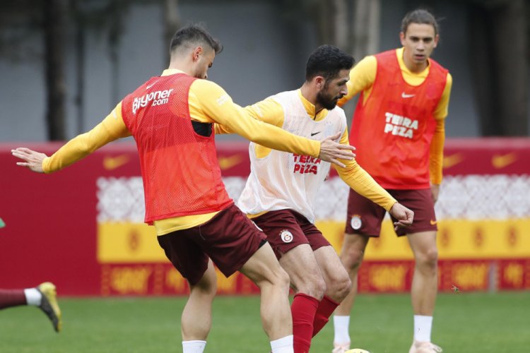 Galatasaray, Trabzonspor ma&ccedil;ının hazırlıklarına ara vermeden başladı