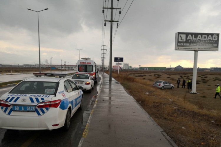Aksaray'da otomobil şarampole d&uuml;şt&uuml;: 1 yaralı
