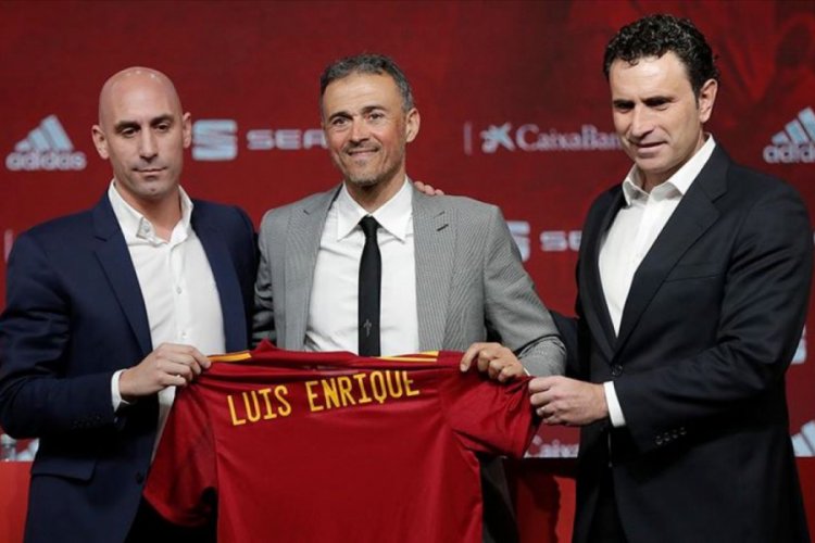 Luis Enrique: Başladığım projeyi bitirmeye geliyorum