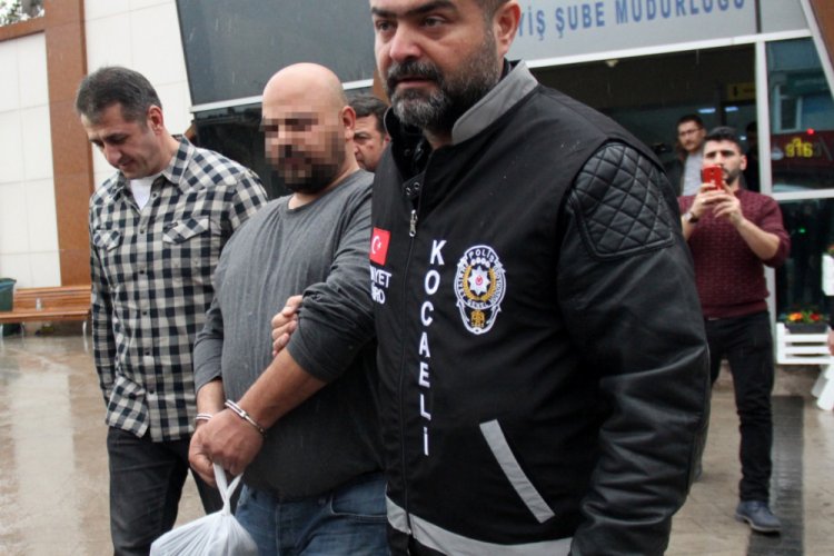 İsrailli gen&ccedil; kızın otopsi incelemesinde boğazında ve kal&ccedil;asında morluklar tespit edildi