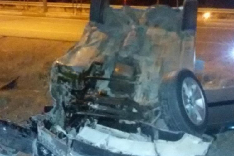 Siirt'te kontrolden &ccedil;ıkan otomobil takla attı: 3 yaralı
