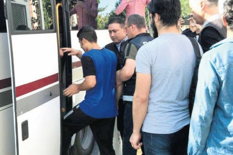 Sınır dışı edilecek yabancıların bileti T&uuml;rkiye'den