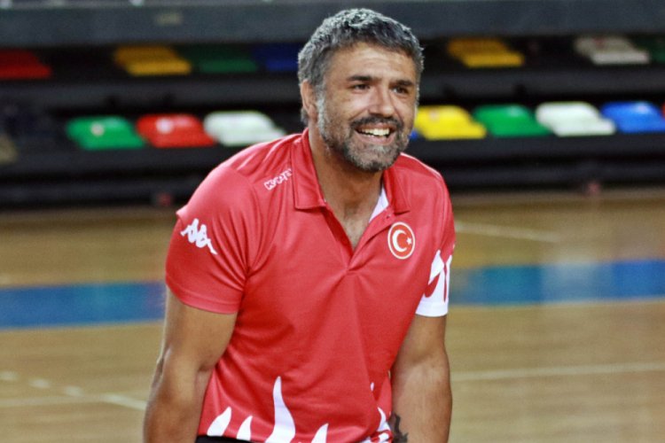 Engelleri dansla aşan milliler, g&ouml;z dolduruyor