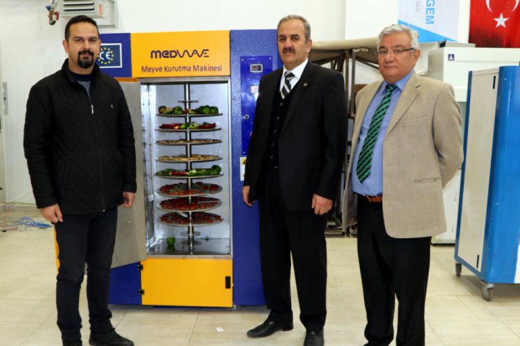 Yerli meyve ve sebze kurutma makinesi yaptılar