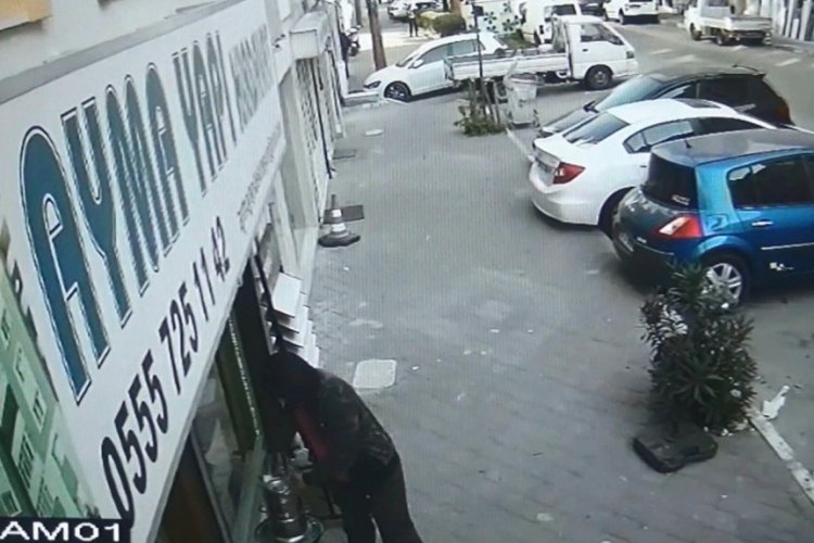 Bursa'da bir şey bulamayınca semaveri &ccedil;aldı