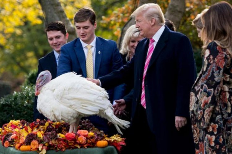 Trump: 'Ş&uuml;kran G&uuml;n&uuml;' ismi değişmeyecek