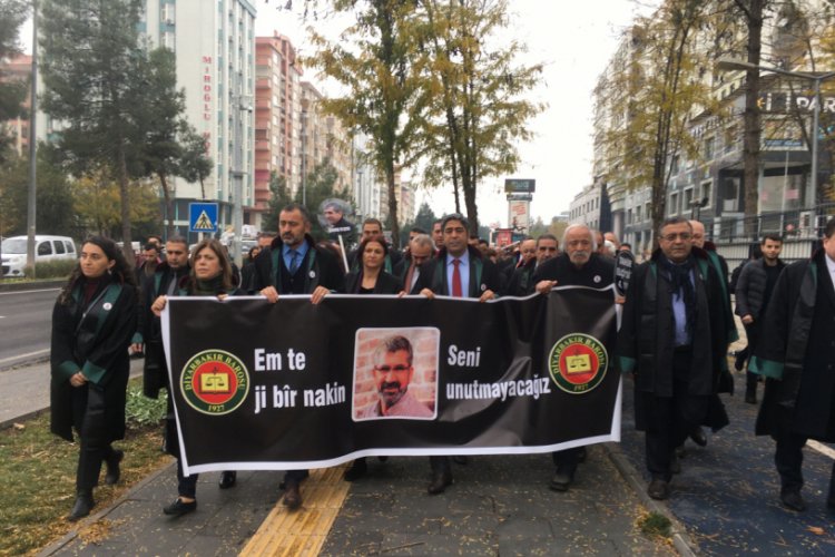 Tahir El&ccedil;i, &ouml;l&uuml;m&uuml;n&uuml;n 4'&uuml;nc&uuml; yıl d&ouml;n&uuml;m&uuml;nde anıldı