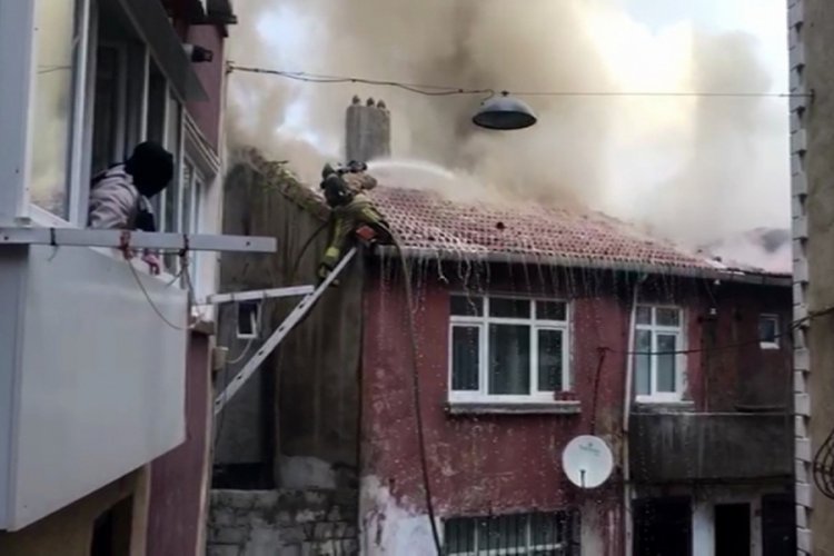 Korkutan gecekondu yangını