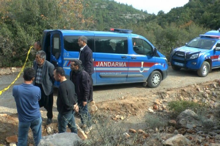 Otomobil havuza d&uuml;şt&uuml;, i&ccedil;indeki kadın hayatını kaybetti