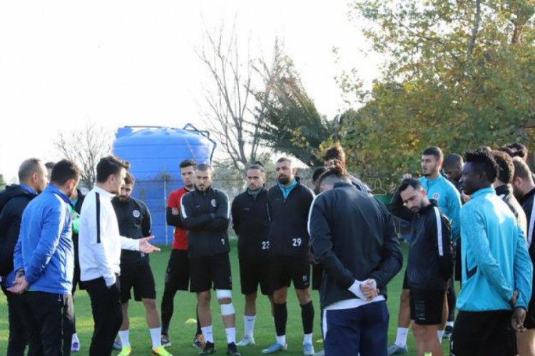 Menemenspor'da Cenk Laleci'den zorunlu değişim
