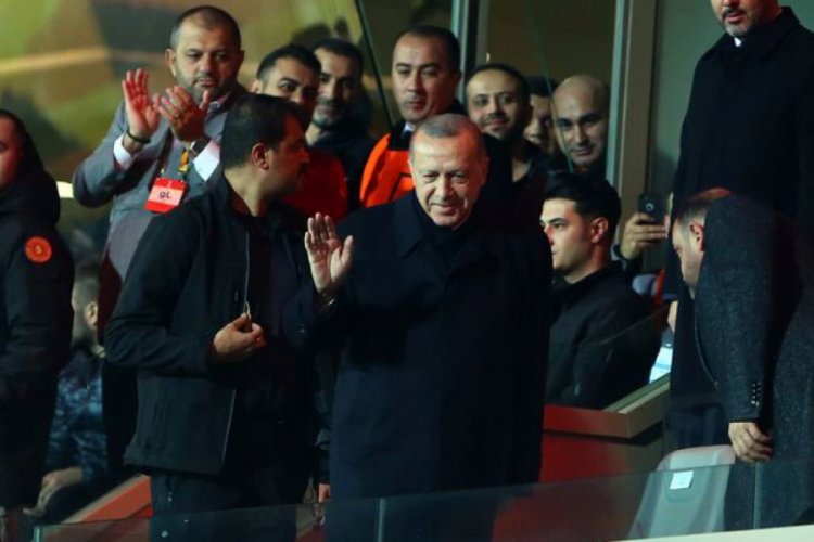 Cumhurbaşkanı Erdoğan, Başakşehir'i yalnız bırakmadı