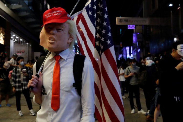 Hong Konglu eylemcilerden Trump'a 'yaptırım' teşekk&uuml;r&uuml;