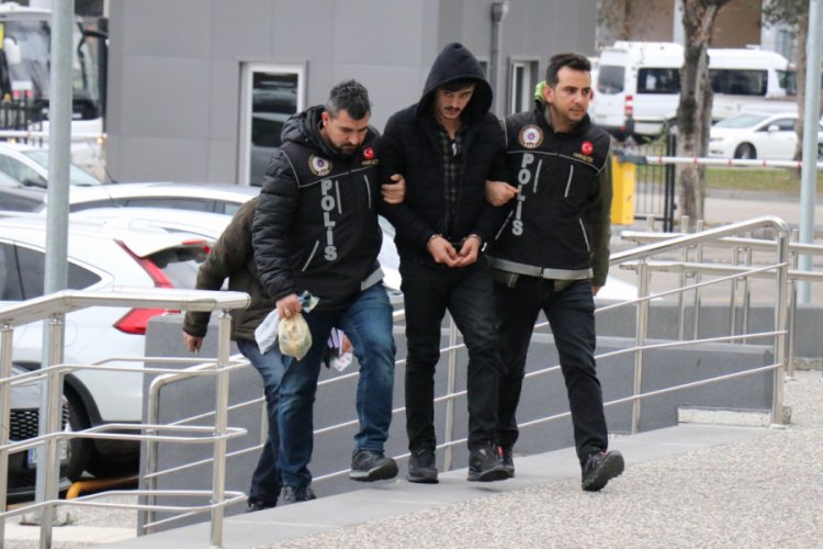 TEM'de uyuşturucu operasyonu: 1 g&ouml;zaltı