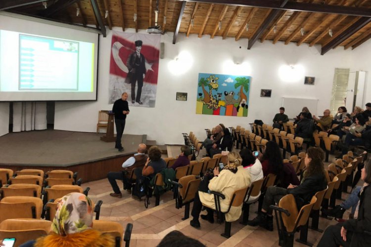 Bursa'da hayvan koruma g&ouml;revlilerine eğitim