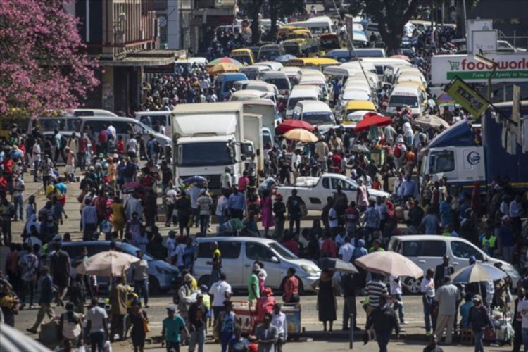 Zimbabve'de n&uuml;fusun yarısı gıda g&uuml;venliği kriziyle karşı karşıya