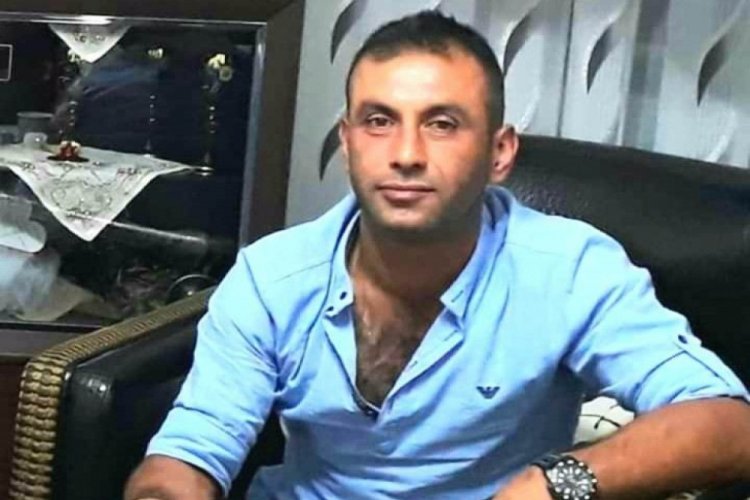Yayaya &ccedil;arpınca durmayan s&uuml;r&uuml;c&uuml; aracındaki hasarı kontrol etmek i&ccedil;in durdu
