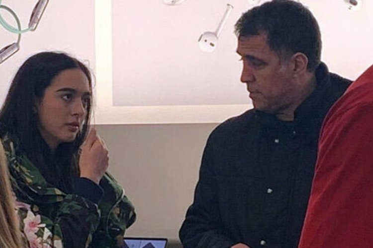 Hakan Ş&uuml;k&uuml;r ABD'de alışveriş yaparken g&ouml;r&uuml;nt&uuml;lendi