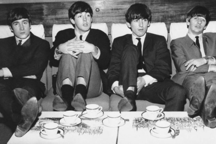 The Beatles'ın &uuml;yelerinin unuttuğu eşyalar a&ccedil;ık artırmaya &ccedil;ıkıyor
