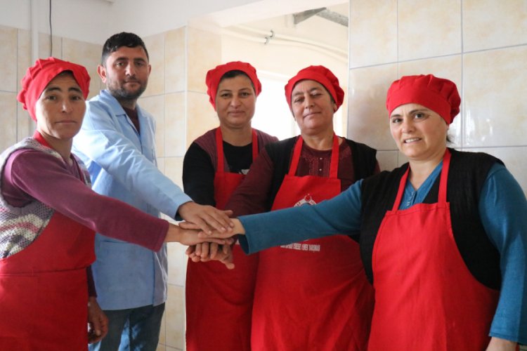 Eski okul binası jeotermal enerjili kurutma tesisi oldu