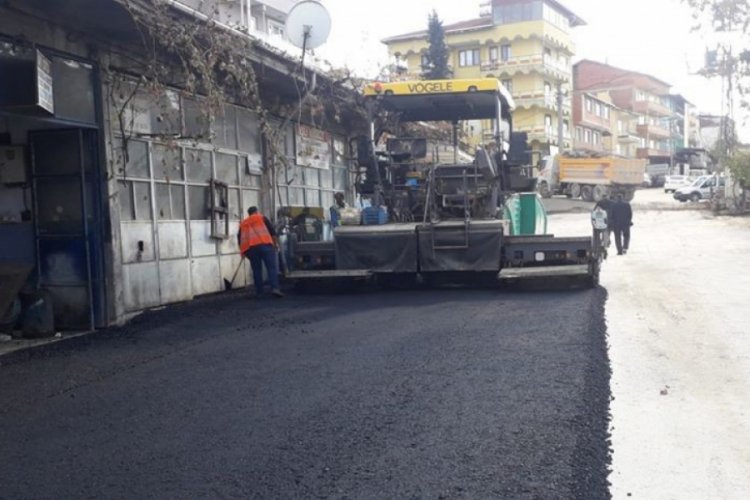 Bursa Orhaneli'de sanayiye sıcak asfalt
