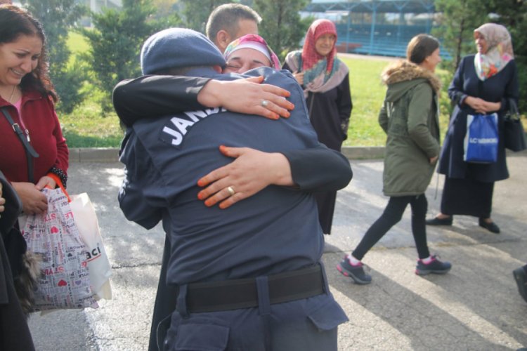 Bursa'da yemin t&ouml;reninde duygusal anlar