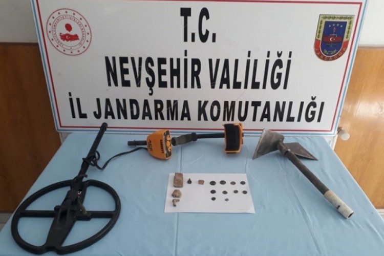 Ka&ccedil;ak kazı yapan 6 kişi su&ccedil;&uuml;st&uuml; yakalandı
