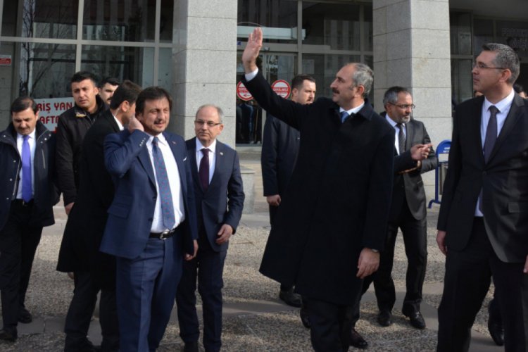 Bakan G&uuml;l: O eve yazılan yazı, hepimizin evine yazılan yazıdır
