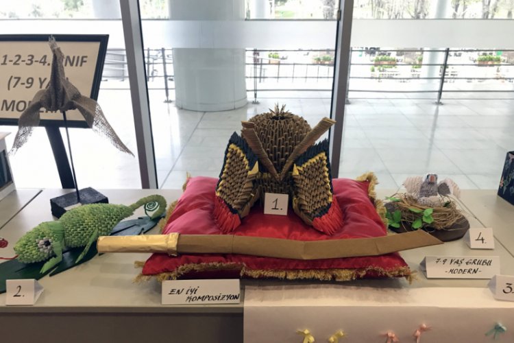Bursa'da origami yarışmasında &ouml;d&uuml;ller verildi