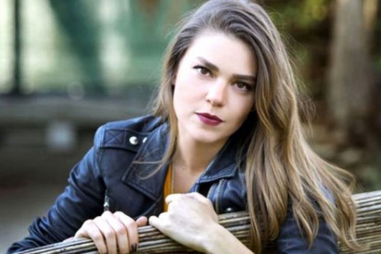 Aslı Enver'den "&Ouml;zcan Deniz'in evliliğini bitirdi" iddialarına yanıt