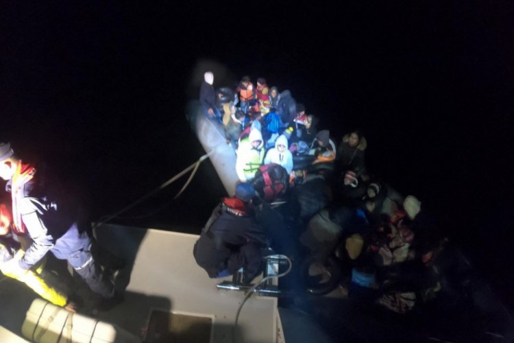 57 d&uuml;zensiz g&ouml;&ccedil;men yakalandı