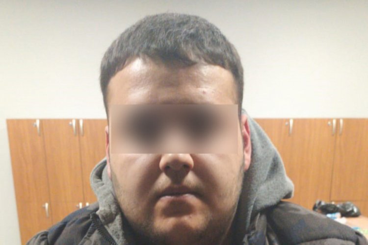20 yaşındaki uyuşturucu satıcısı su&ccedil;&uuml;st&uuml; yakalandı