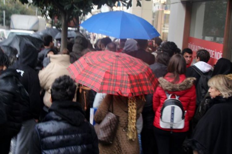 Rekor beklentisi var! Yağmur &ccedil;amur dinlemediler...