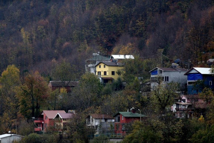 &Ccedil;alıkuşu Feride'nin Bursa'daki k&ouml;y&uuml;nde sonbahar g&uuml;zellikleri