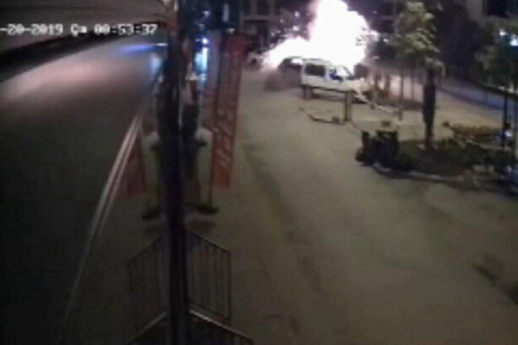 Adana'da patlatılan bomba, Suriye'den ateşlenmiş