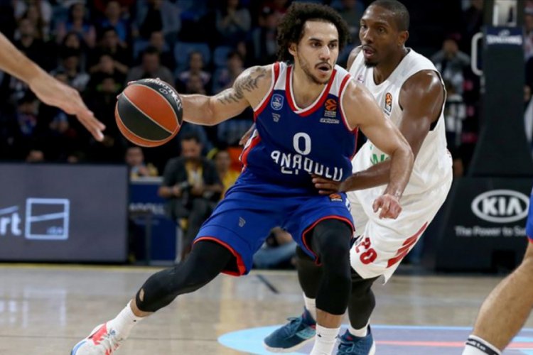 Anadolu Efes, liderlik koltuğunu Barcelona'dan devraldı