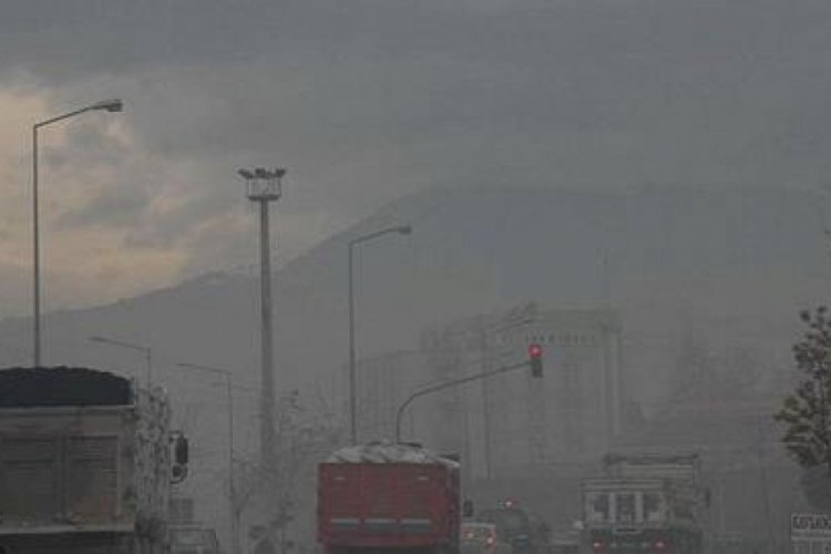İran'da hava kirliliği rekor seviyede