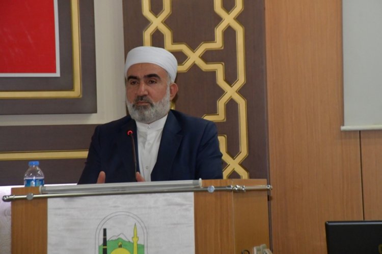 Tayyip El&ccedil;i, Bursa İneg&ouml;l'l&uuml;lere ailede mahremiyet ve tesett&uuml;r&uuml; anlattı