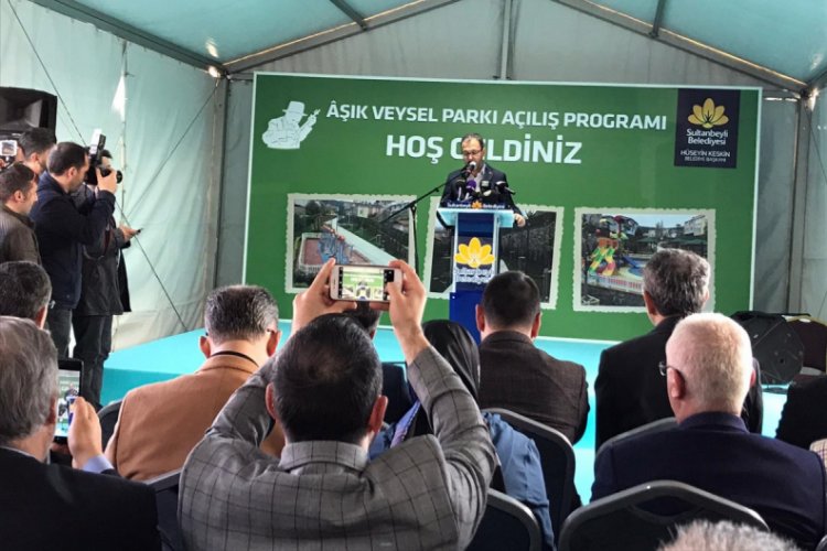 Aşık Veysel'in dizeleri park oldu
