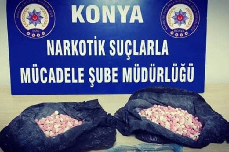 Uyuşturucu tacirlerine operasyon: 8 g&ouml;zaltı