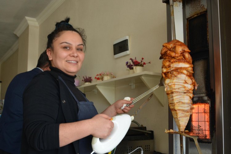 Tost yaparak başladı lokanta işletmecisi oldu
