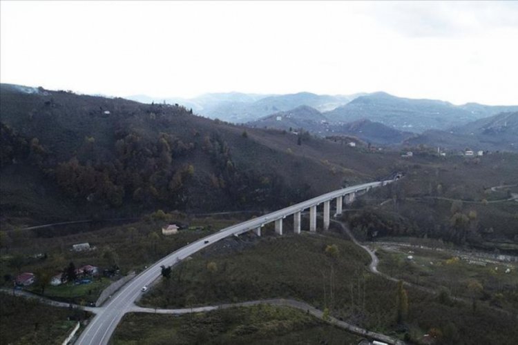 Karadeniz-Akdeniz Yolu'nun y&uuml;zde 95'i tamamlandı