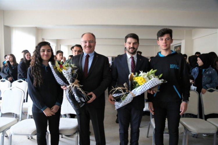 Başkan Bilgin, &ouml;ğrencilerle bir araya geldi