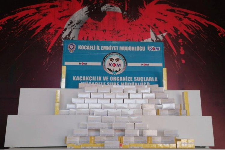 2 bin 400 paket elektronik sigara t&uuml;t&uuml;n&uuml; ele ge&ccedil;irildi