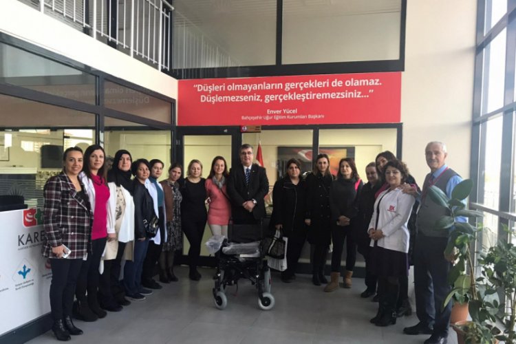Ak&uuml;l&uuml; engelli arabası i&ccedil;in Kermes d&uuml;zenlendi