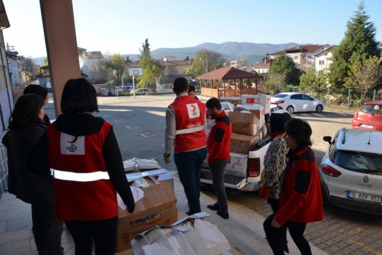 T&uuml;rk Kızılay Bursa Orhaneli'de mutluluğu paylaştı