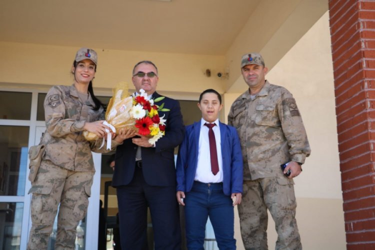 &Ouml;zel &Ccedil;ocuklara anlamlı ziyaret